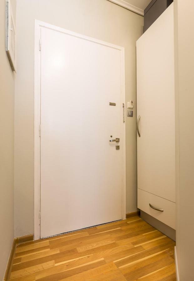 Exceptionally Located Studio Apartment Athen Exterior foto