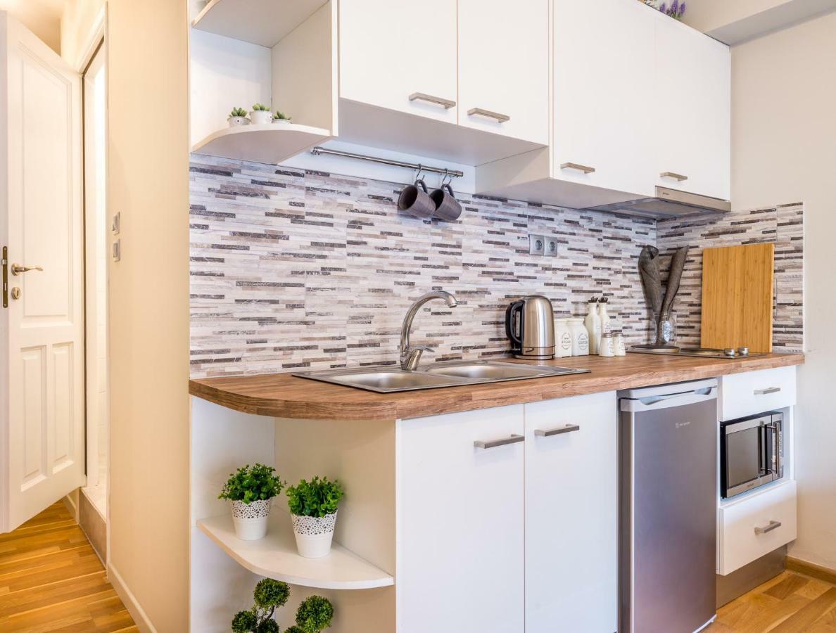 Exceptionally Located Studio Apartment Athen Exterior foto